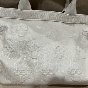 IOpelle White Embossed Leather Tote Bag